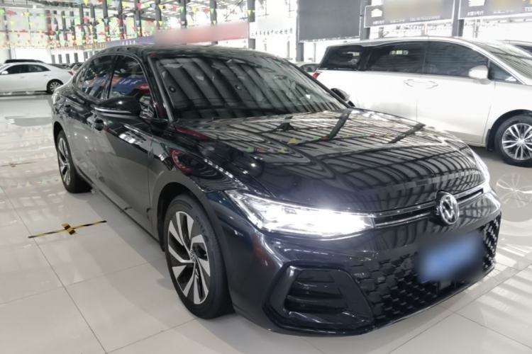 Used Volkswagen Passat 2025 Pro 380TSI Starry Dragon Edition Front Right 45 Deg