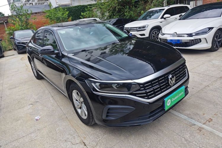 Used Volkswagen Passat 2025 Outstanding Model 280TSI Business Edition Front Right 45 Deg