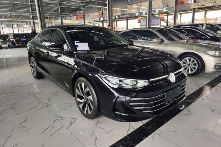 Used Volkswagen Passat 2025 Pro 380TSI Dragon Glory Edition Front Right 45 Deg