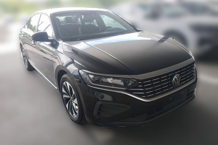 Used Volkswagen Passat 2025 Outstanding Model 280TSI Business Edition Front Right 45 Deg