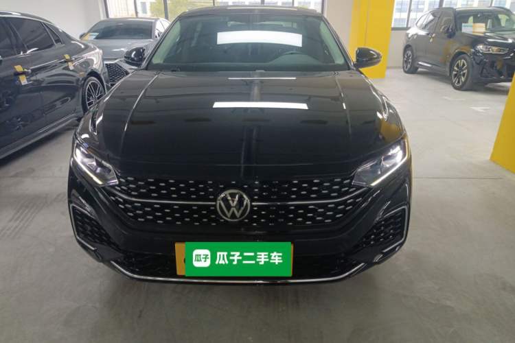 Used Volkswagen Passat 2025 Outstanding Model 380TSI Starry Dragon Edition Front