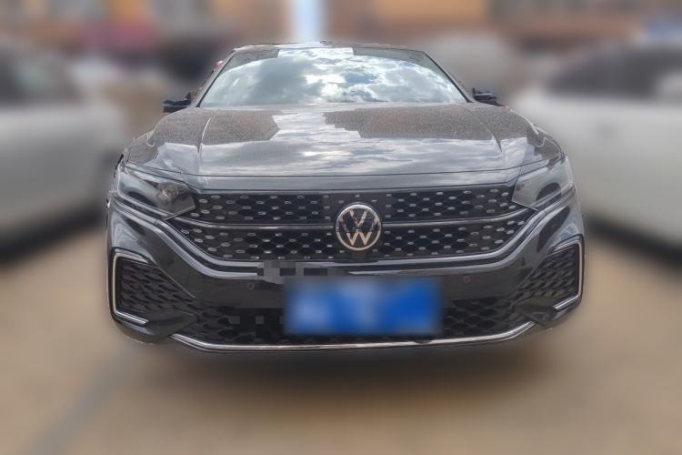 Used Volkswagen Passat 2025 Outstanding Model 380TSI Starry Dragon Edition Front