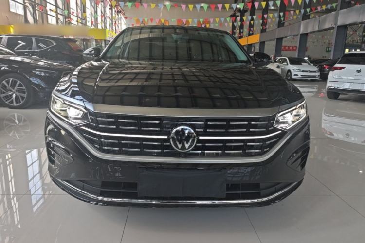 Used Volkswagen Passat 2025 Outstanding Model 380TSI Dragon Glory Edition Front