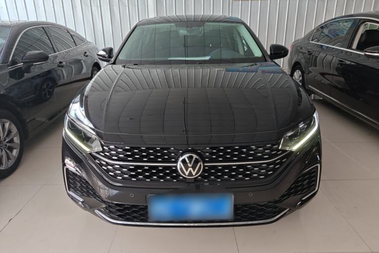 Used Volkswagen Passat 2025 Outstanding Model 330TSI Starry Elite Edition Front