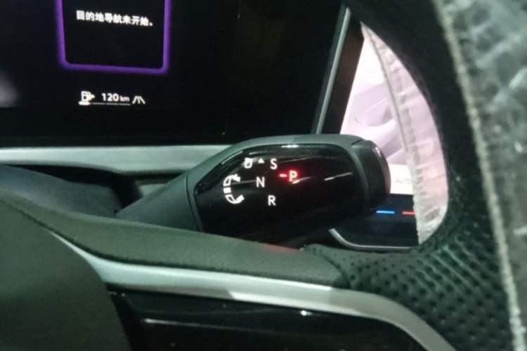 Used Volkswagen Passat 2025 Pro 380TSI Starry Dragon Edition Gear Lever