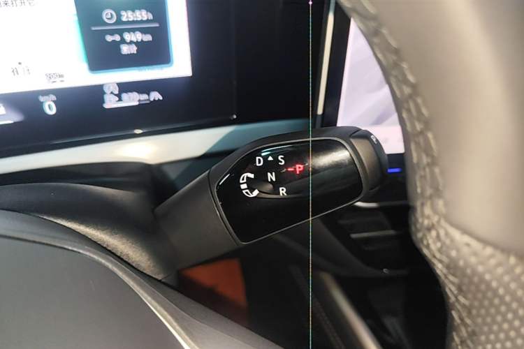 Used Volkswagen Passat 2025 Pro 380TSI Starry Dragon Edition Gear Lever