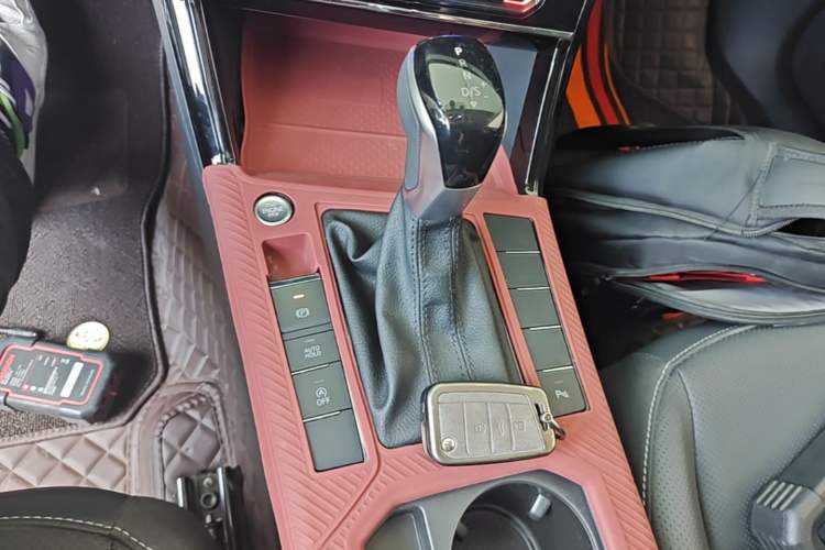 Used Volkswagen Passat 2025 Outstanding Model 330TSI Starry Elite Edition Gear Lever
