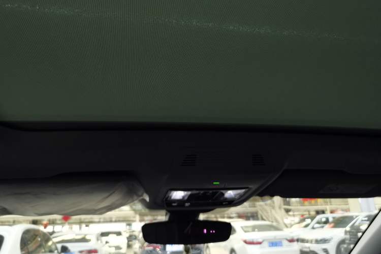 Used Volkswagen Passat 2025 Pro 380TSI Dragon Glory Edition Headliner