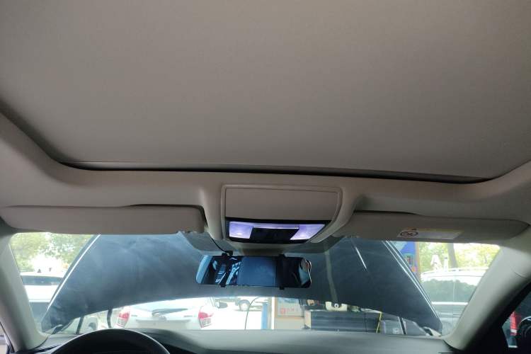Used Volkswagen Passat 2025 Outstanding Model 380TSI Starry Dragon Glorious Edition Headliner