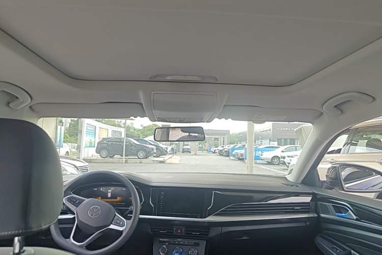 Used Volkswagen Passat 2025 Outstanding Model 280TSI Business Edition Headliner