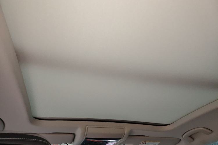 Used Volkswagen Passat 2025 Outstanding Model 380TSI Dragon Glory Edition Headliner