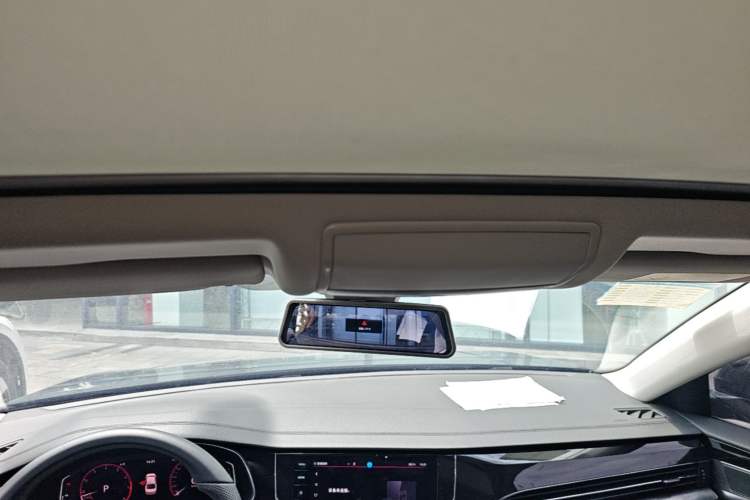 Used Volkswagen Passat 2025 Outstanding Model 380TSI Dragon Glory Edition Headliner