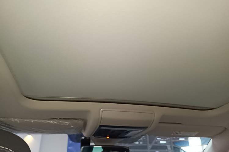 Used Volkswagen Passat 2025 Outstanding Model 380TSI Starry Dragon Glorious Edition Headliner