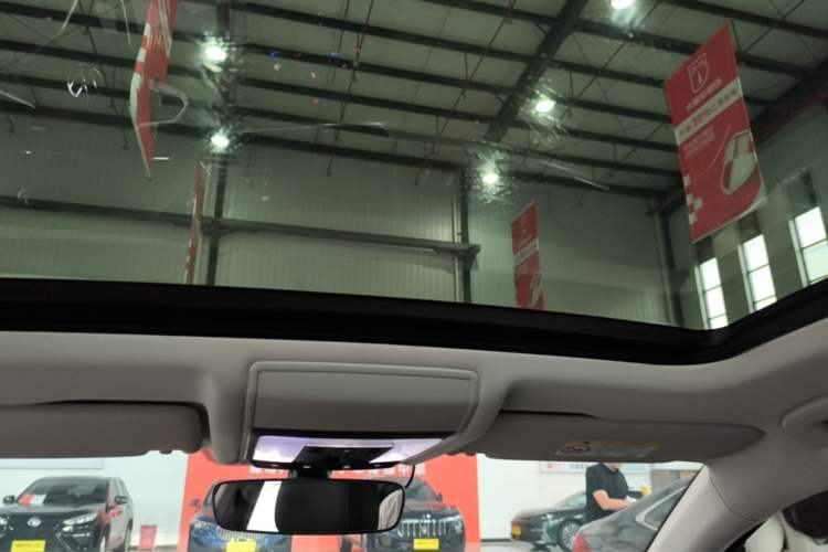 Used Volkswagen Passat 2025 Premium Version 380TSI Dragon Edition Headliner