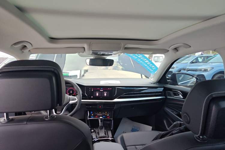 Used Volkswagen Passat 2025 Outstanding Model 380TSI Dragon Glory Edition Headliner