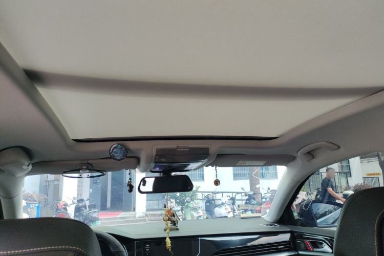 Used Volkswagen Passat 2025 Outstanding Model 380TSI Starry Dragon Edition Headliner