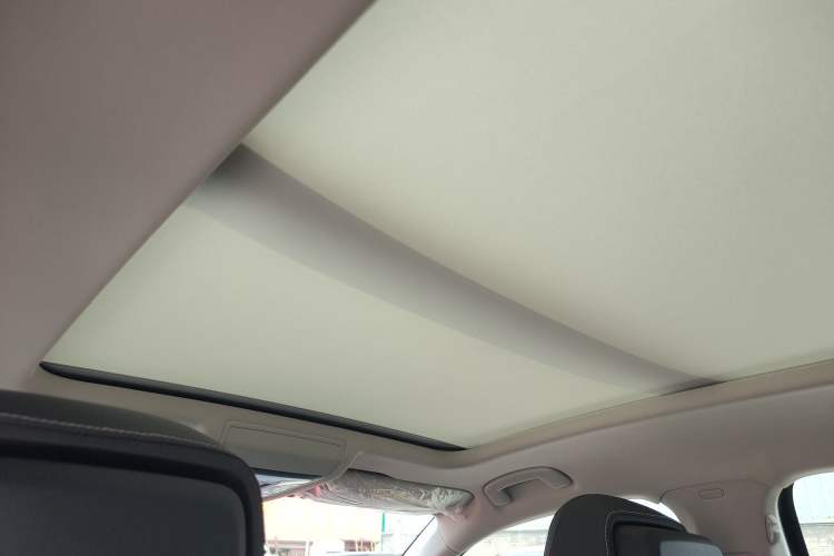 Used Volkswagen Passat 2025 Outstanding Model 330TSI Starry Elite Edition Headliner