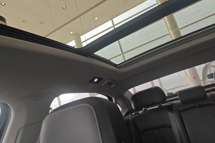 Used Volkswagen Passat 2025 Outstanding Model 380TSI Starry Dragon Edition Headliner