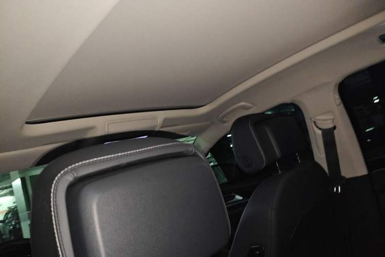 Used Volkswagen Passat 2025 Outstanding Model 330TSI Starry Elite Edition Headliner