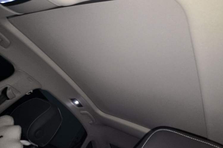 Used Volkswagen Passat 2025 Outstanding Model 380TSI Starry Dragon Glorious Edition Headliner