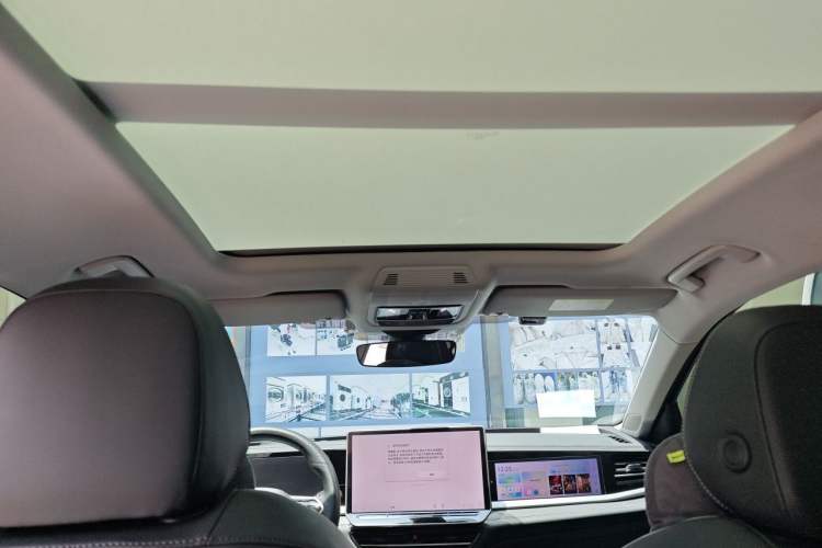 Used Volkswagen Passat 2025 Pro 380TSI Starry Dragon Edition Headliner