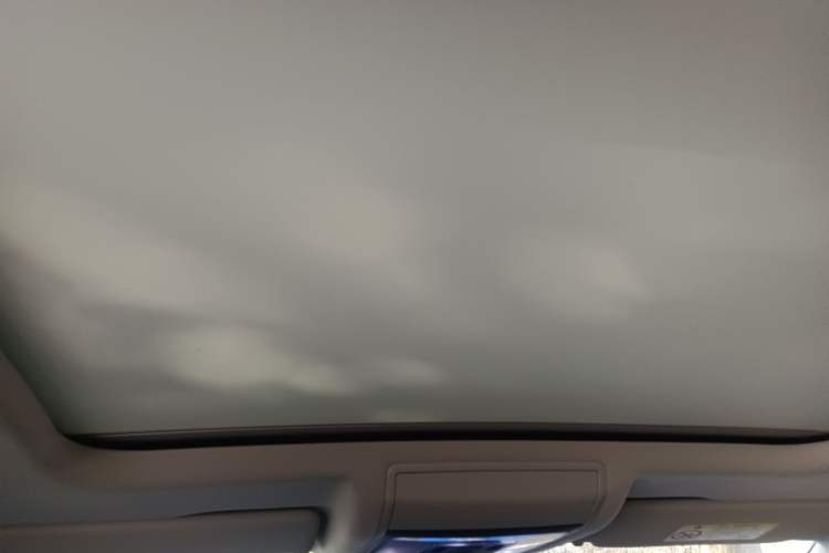 Used Volkswagen Passat 2025 Outstanding Model 380TSI Starry Dragon Edition Headliner