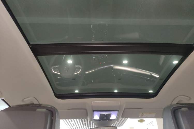 Used Volkswagen Passat 2025 Outstanding Model 380TSI Dragon Glory Edition Headliner
