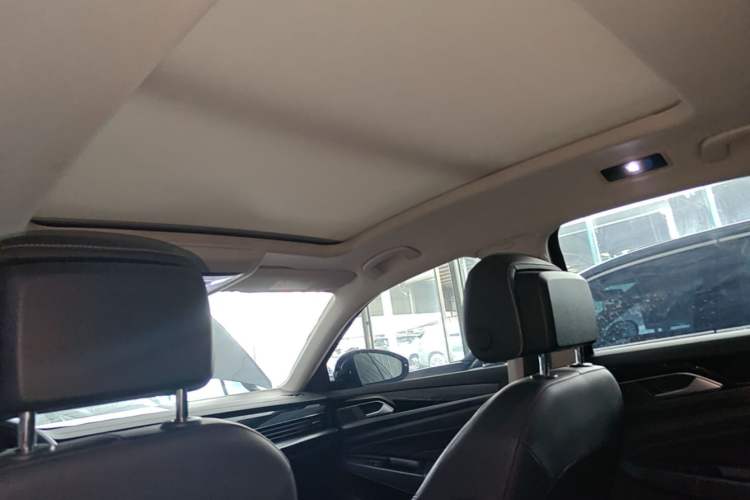 Used Volkswagen Passat 2025 Outstanding Model 330TSI Starry Elite Edition Headliner