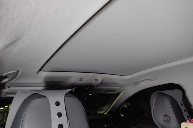 Used Volkswagen Passat 2025 Pro 380TSI Dragon Edition Headliner