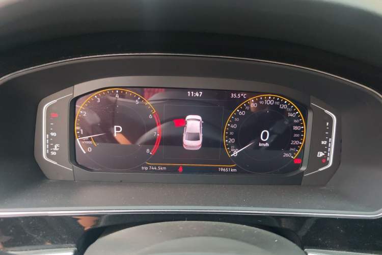 Used Volkswagen Passat 2025 Outstanding Model 380TSI Starry Dragon Edition Instrument Cluster