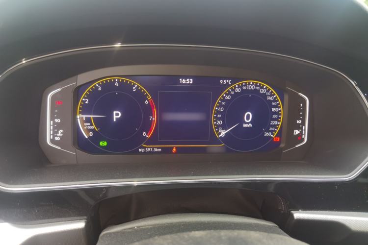 Used Volkswagen Passat 2025 Outstanding Model 330TSI Starry Elite Edition Instrument Cluster