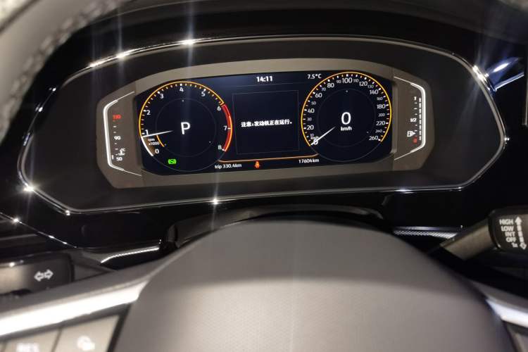 Used Volkswagen Passat 2025 Outstanding Model 330TSI Starry Elite Edition Instrument Cluster