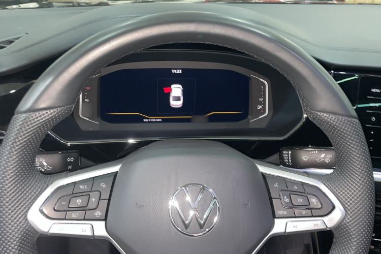 Used Volkswagen Passat 2025 Outstanding Model 330TSI Starry Elite Edition Instrument Cluster