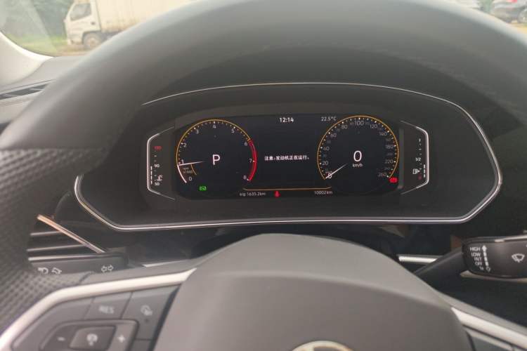 Used Volkswagen Passat 2025 Outstanding Model 330TSI Elite Edition Instrument Cluster