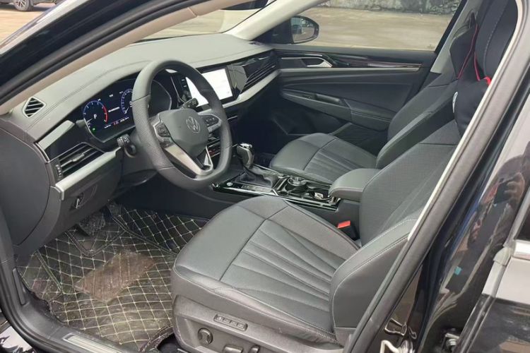 Used Volkswagen Passat 2025 Outstanding Model 380TSI Dragon Glory Edition Interior 2
