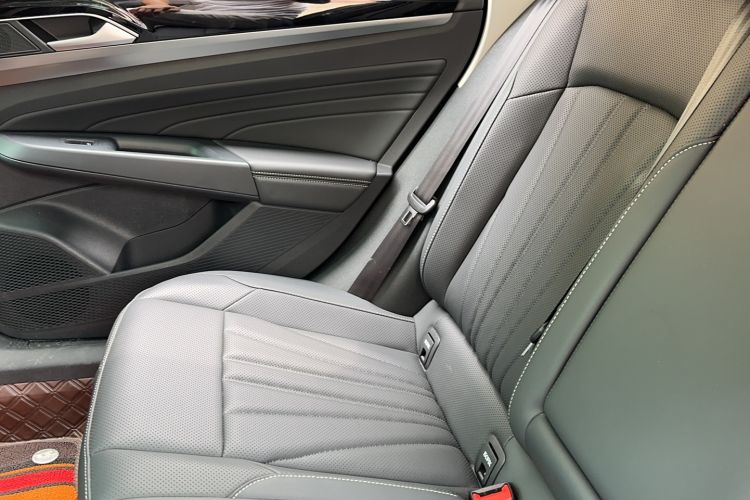 Used Volkswagen Passat 2025 Outstanding Model 380TSI Starry Dragon Edition Interior 2