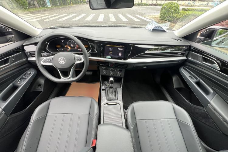 Used Volkswagen Passat 2025 Outstanding Model 280TSI Business Edition Interior 2