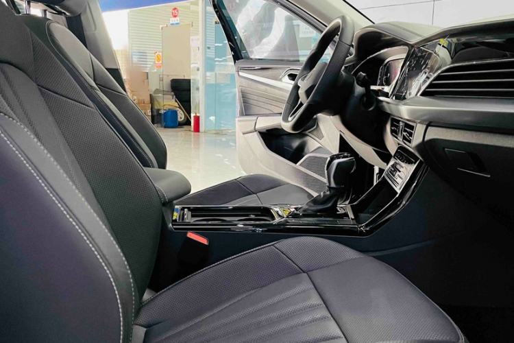 Used Volkswagen Passat 2025 Outstanding Model 380TSI Starry Dragon Edition Interior 3