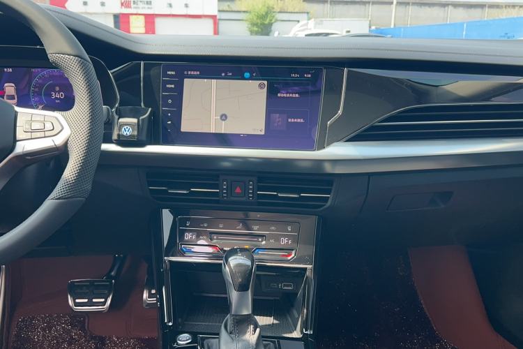 Used Volkswagen Passat 2025 Outstanding Model 380TSI Starry Dragon Glorious Edition Interior 3