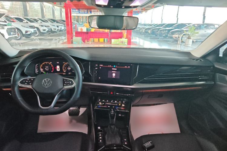 Used Volkswagen Passat 2025 Outstanding Model 380TSI Starry Dragon Glorious Edition Interior 3
