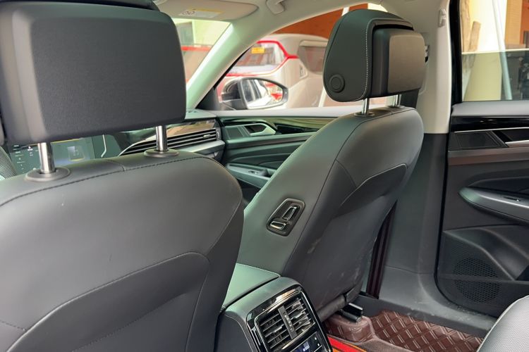 Used Volkswagen Passat 2025 Outstanding Model 380TSI Starry Dragon Edition Interior 3