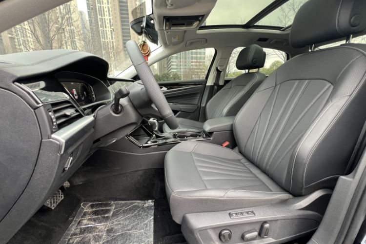 Used Volkswagen Passat 2025 Outstanding Model 380TSI Starry Dragon Edition Interior 5