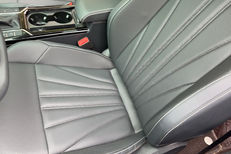 Used Volkswagen Passat 2025 Outstanding Model 380TSI Starry Dragon Edition Interior 6