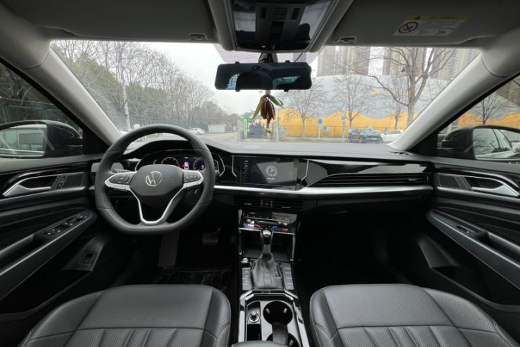 Used Volkswagen Passat 2025 Outstanding Model 380TSI Starry Dragon Edition Interior 7