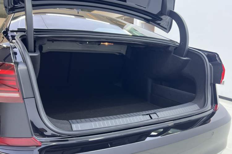 Used Volkswagen Passat 2025 Outstanding Model 380TSI Starry Dragon Edition Interior 7