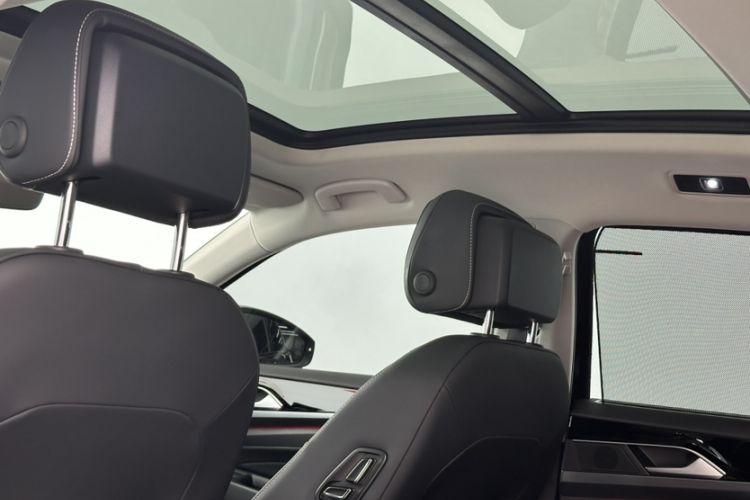 Used Volkswagen Passat 2025 Outstanding Model 380TSI Dragon Glory Edition Interior 8