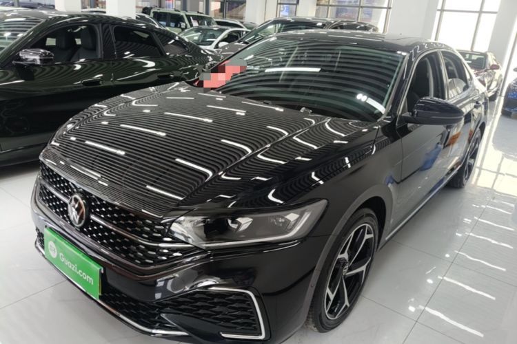 Used Volkswagen Passat 2025 Outstanding Model 330TSI Starry Elite Edition Guazi used car, China used car export, Used car for sale, Used cars, Cheapest cars for sale