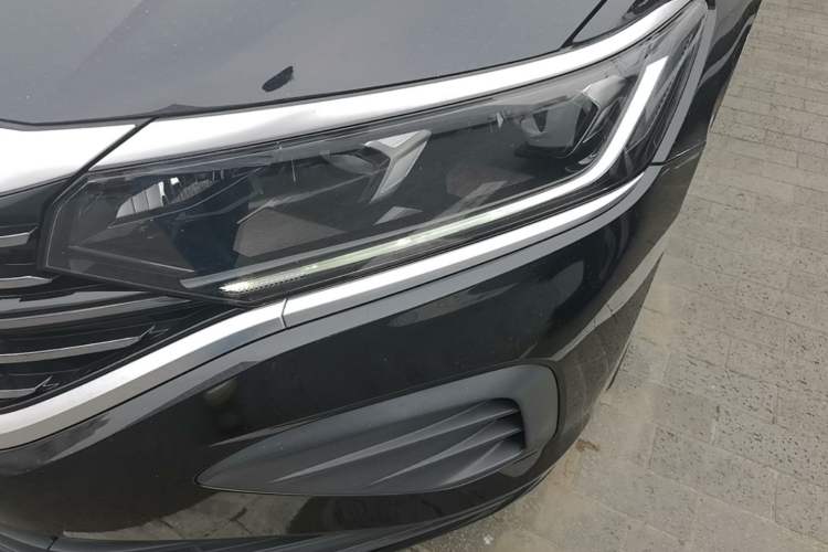 Used Volkswagen Passat 2025 Outstanding Model 280TSI Business Edition Left Front Headlight