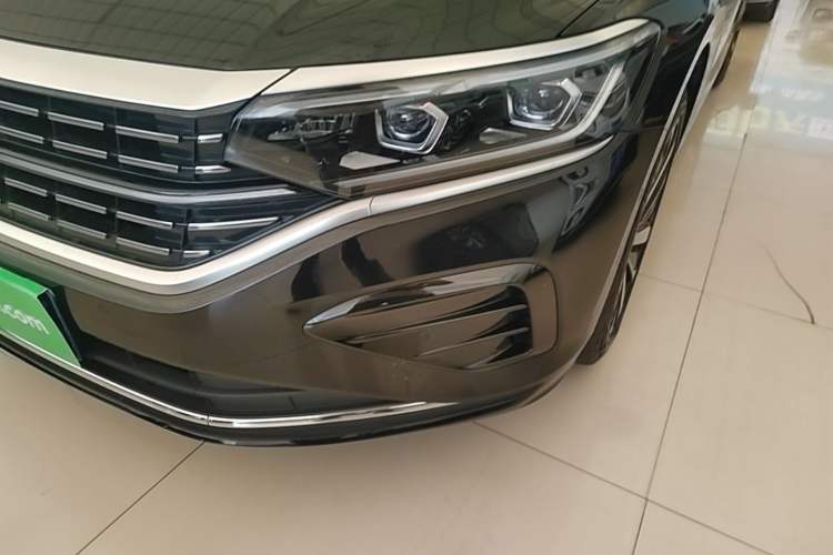 Used Volkswagen Passat 2025 Outstanding Model 380TSI Dragon Glory Edition Left Front Headlight