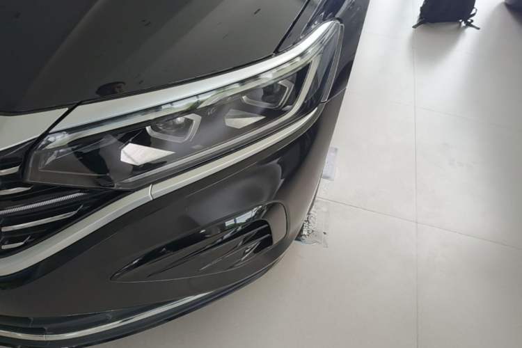 Used Volkswagen Passat 2025 Outstanding Model 380TSI Dragon Glory Edition Left Front Headlight